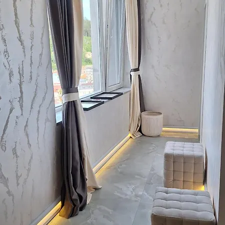 The View -balkan Tower Apartman *